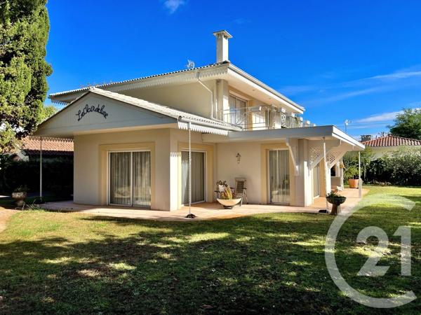 Maison à vendre  7 pièces - 193,61 m 2   ANDERNOS LES BAINS  - 33