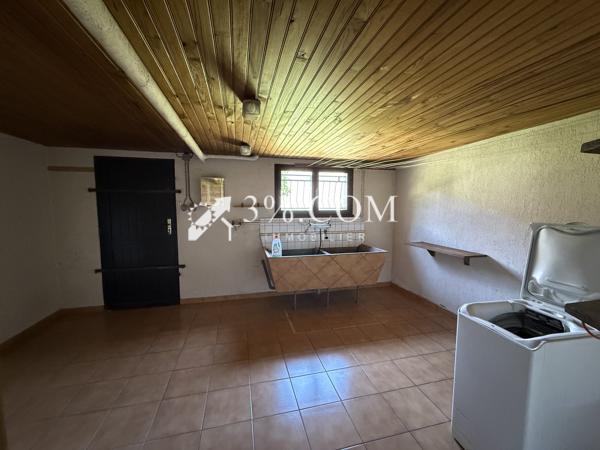 Maison
                                                                                                                                                                                                                                                                                                                        5 pièce(s)                                                                                                                                                                                                          3 chambre(s)                                                                                                                                                                                                          115  m²