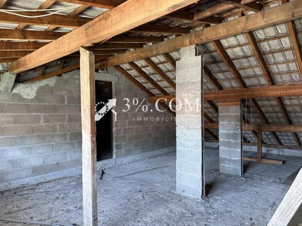Maison
                                                                                                                                                                                                                                                                                                                        5 pièce(s)                                                                                                                                                                                                          3 chambre(s)                                                                                                                                                                                                          115  m²