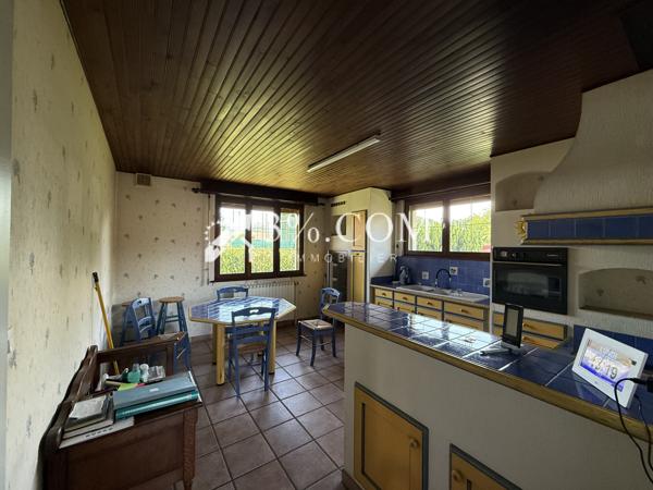 Maison
                                                                                                                                                                                                                                                                                                                        5 pièce(s)                                                                                                                                                                                                          3 chambre(s)                                                                                                                                                                                                          115  m²