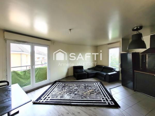 Petite résidence calme en centre ville du village