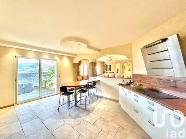 Maison à vendre 11 pièces 235 m² Saint-Jean-de-Védas