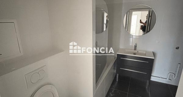 Location Appartement 4 pièces 89.3 m² - Clichy 92110