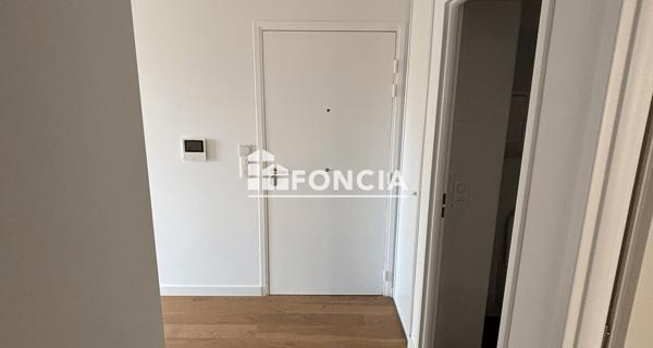 Location Appartement 4 pièces 89.3 m² - Clichy 92110