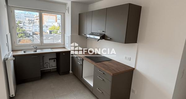 Location Appartement 4 pièces 89.3 m² - Clichy 92110