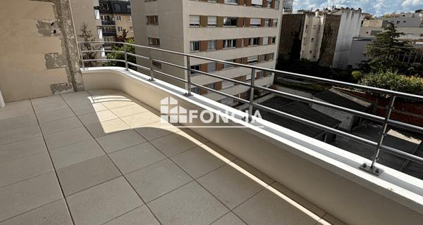 Location Appartement 4 pièces 89.3 m² - Clichy 92110