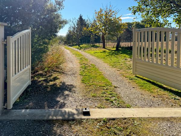 Dpt Gers (32), à vendre AIRE SUR L'ADOUR PROCHE maison ancienne en pierres entièrement rénovée T5 de 160 m² habitables + terrasses et grand double garage sur 1592 m² de terrain, au calme