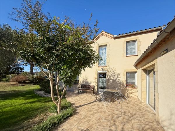 Dpt Gers (32), à vendre AIRE SUR L'ADOUR PROCHE maison ancienne en pierres entièrement rénovée T5 de 160 m² habitables + terrasses et grand double garage sur 1592 m² de terrain, au calme