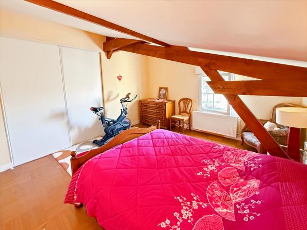 Dpt Gers (32), à vendre AIRE SUR L'ADOUR PROCHE maison ancienne en pierres entièrement rénovée T5 de 160 m² habitables + terrasses et grand double garage sur 1592 m² de terrain, au calme