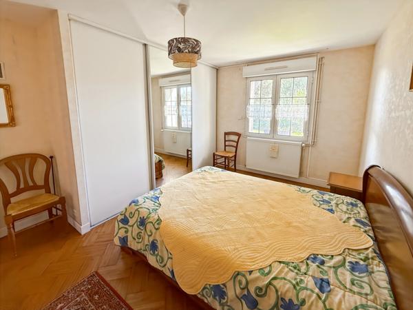 Dpt Gers (32), à vendre AIRE SUR L'ADOUR PROCHE maison ancienne en pierres entièrement rénovée T5 de 160 m² habitables + terrasses et grand double garage sur 1592 m² de terrain, au calme