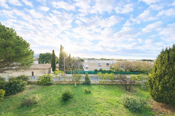 Marseille (13008) Sainte-Anne – Marseille 13008 Appartement Type 4 – 63 m² – Balcon – Cave