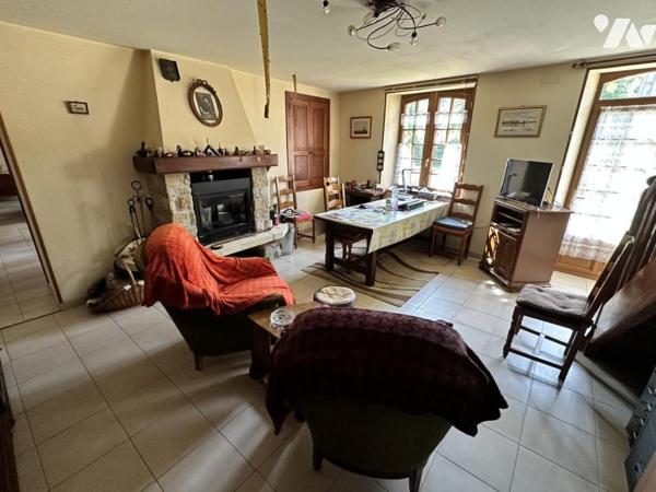 Maison avec grand terrain de 2,5 hectares