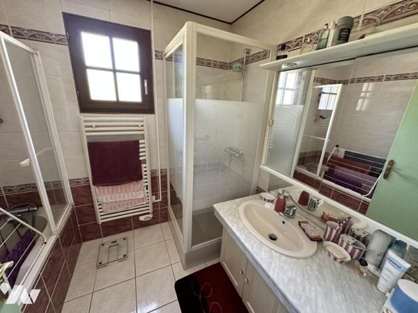 Maison avec grand terrain de 2,5 hectares