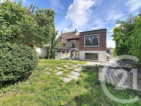 Maison à vendre  6 pièces - 149,80 m 2   MONTREUIL  - 93