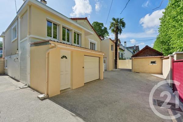 Maison à vendre  8 pièces - 176,22 m 2   VILLEMOMBLE  - 93