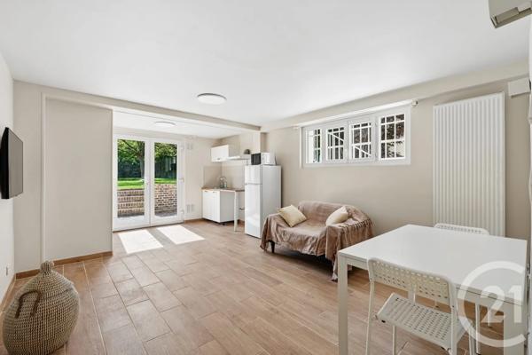 Maison à vendre  8 pièces - 176,22 m 2   VILLEMOMBLE  - 93