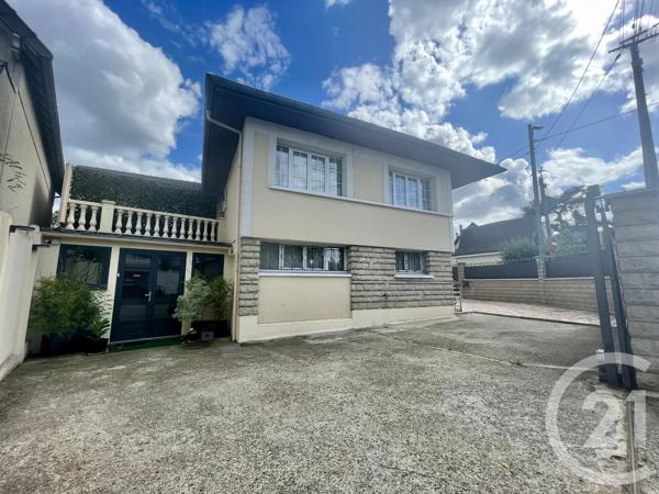 Maison à vendre  8 pièces - 176,22 m 2   VILLEMOMBLE  - 93