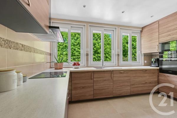 Maison à vendre  8 pièces - 176,22 m 2   VILLEMOMBLE  - 93
