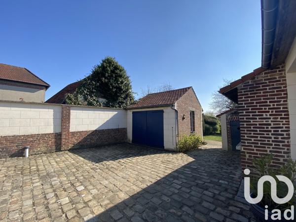 Maison traditionnelle 7 pièces de 161 m² à Noyon (60400)