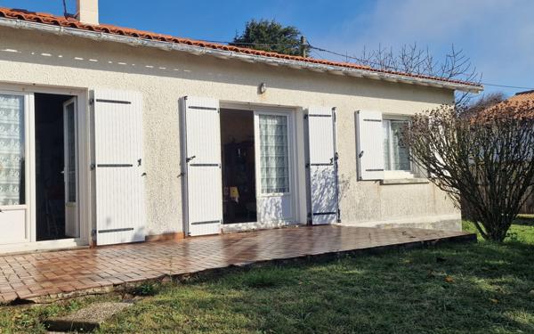 Maison à vendre    4 pièces •  Port-des-Barques