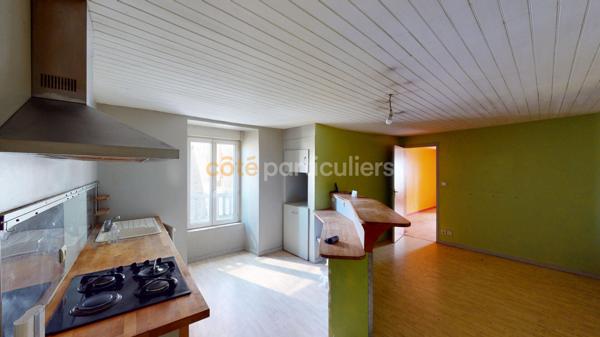 Vente
                Immeuble148 m² - 6 Pièces -
                    MORTAGNE SUR SEVRE (85290)