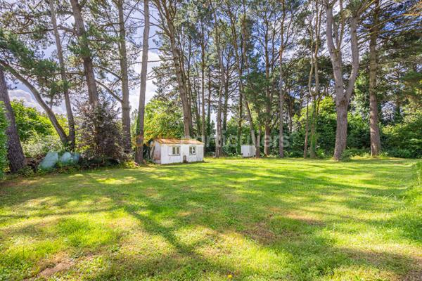 Vente
                Terrain1100 m² - LA CHAPELLE SUR ERDRE (44240)