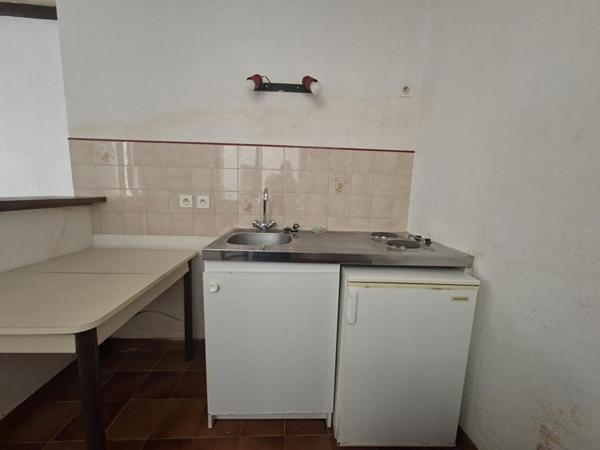 EXCLUSIVITE - A VENDRE  37000 TOURS CENTRE  Studio 27m2