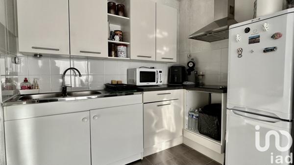 Appartement 2 pièces de 45 m² à Saint-Martin-de-Crau (13310)