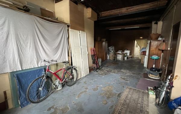 Vente Maison Avec grand garage et jardin à rénover Lezignan-corbieres   