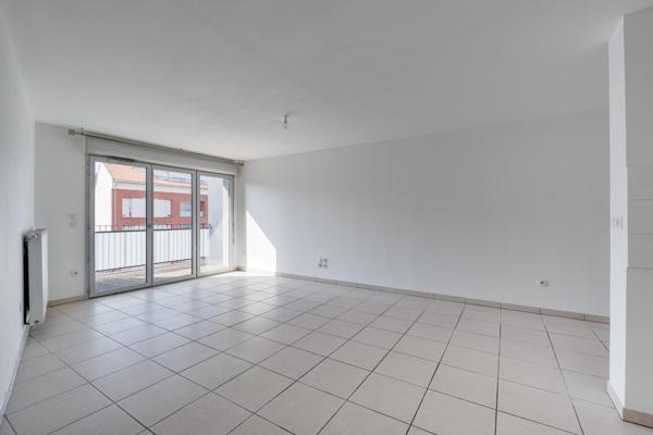 Appartement T3 66m2 avec balcon et parking s/s