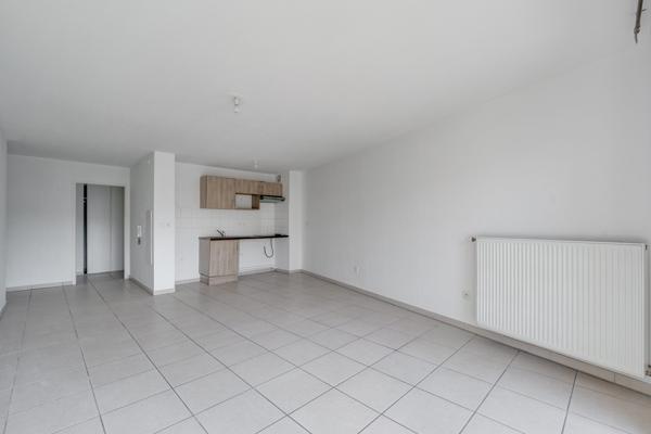 Appartement T3 66m2 avec balcon et parking s/s