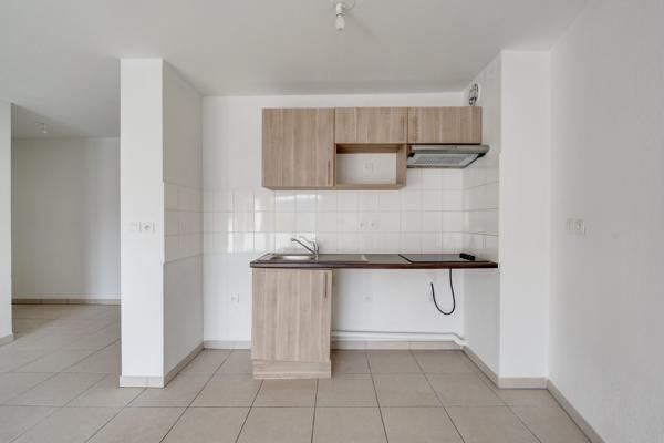 Appartement T3 66m2 avec balcon et parking s/s