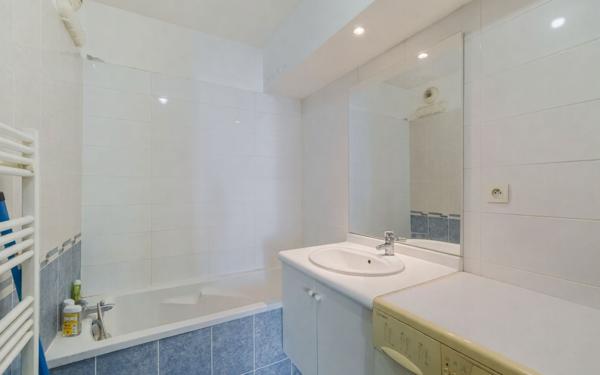 Appartement à vendre    2 pièces • 39,54 m2 Lyon 8