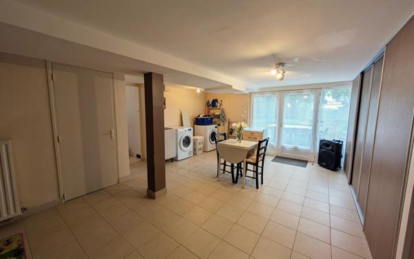 Maison à vendre    6 pièces •  Échillais