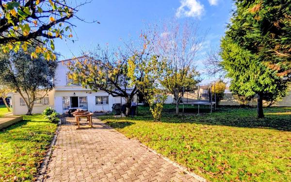 Maison à vendre    6 pièces •  Échillais
