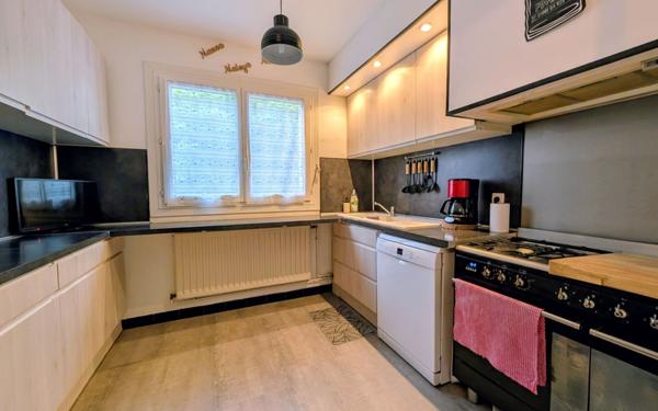 Maison à vendre    6 pièces •  Échillais