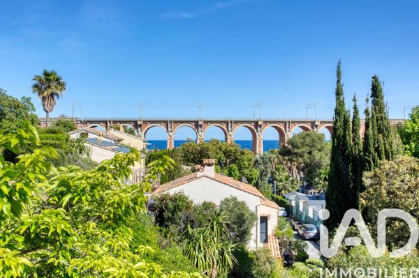 Maison à vendre 4 pièces 110,49 m² Saint-Raphaël