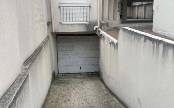 Stationnement à louer    Le Blanc-Mesnil