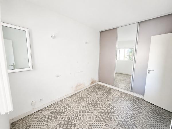 APPARTEMENT T2 TERRASSE ET PLACE DE PARKING MONTAUBAN CENTRE - Montauban (82000)