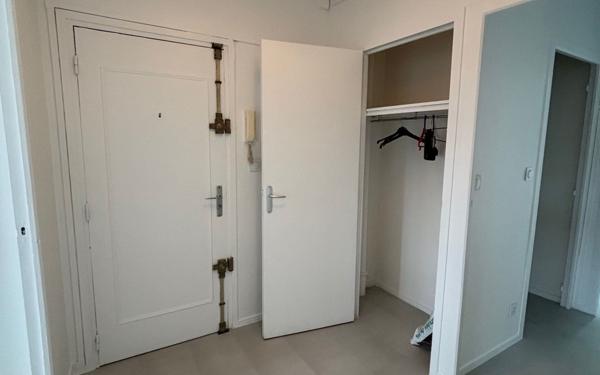 Appartement à louer    3 pièces •  Dammarie-les-Lys