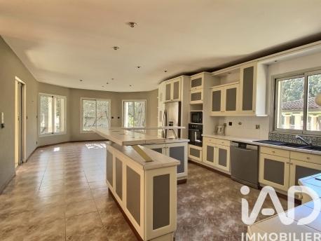 Maison à vendre 7 pièces 255 m² Pernes-les-Fontaines