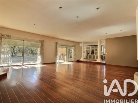 Maison à vendre 7 pièces 255 m² Pernes-les-Fontaines