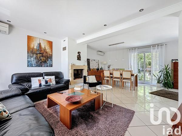 Maison à vendre 6 pièces 140 m² Mandres-les-Roses