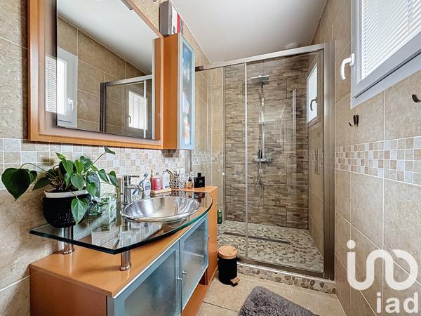 Maison à vendre 6 pièces 140 m² Mandres-les-Roses