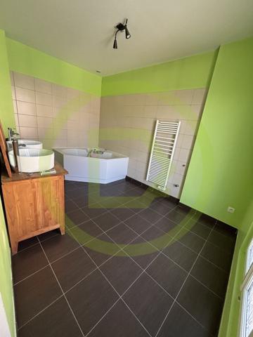 Maison à CHANTELOUP LES VIGNES (78570)