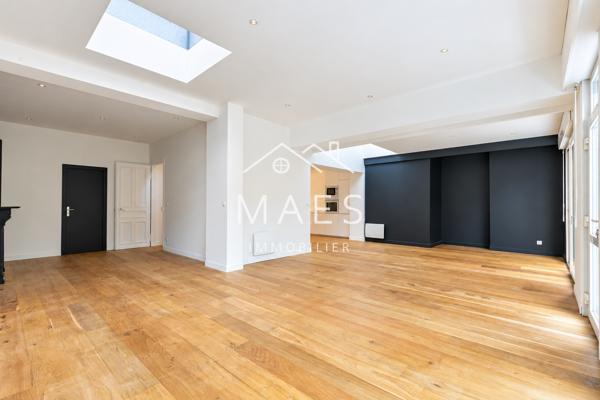 MARQUETTE-LEZ-LILLE – Cœur de ville – Maison familiale rénovée de 203 m2 – 5 chambres, bureau et jardin plein