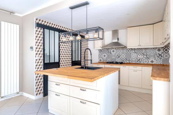 Vente maison Familiale 5 pièces 130 m² avec 1 dépendance
