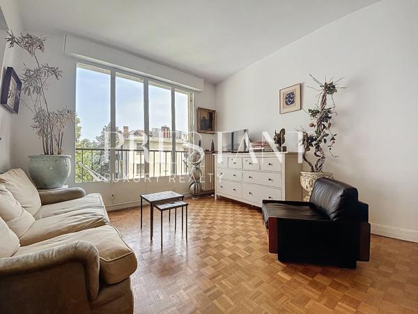Neuilly-sur-Seine – Quartier Saint-James – Appartement 3 pièces de 67.55m² – cave – résidence sécurisée et arborée, NEUILLY SUR SEINE