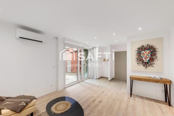 Fréjus - Au calme, appartement 80 m² rénové, traversant, cour privative