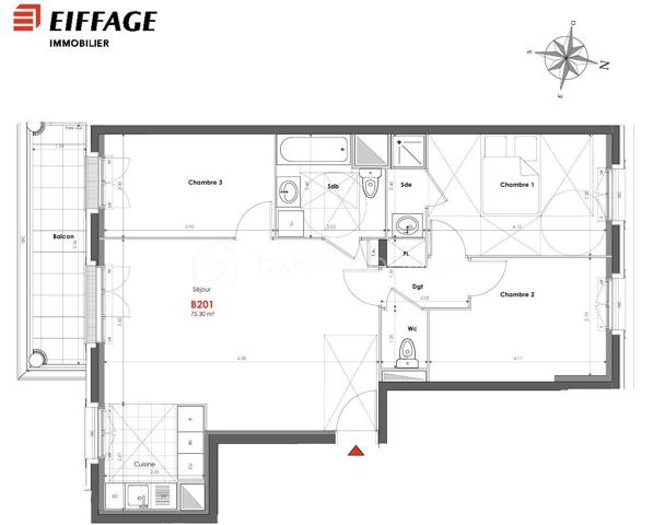 APPARTEMENT 4 PIÈCES DE 76 m² AVEC BALCON DE 7M2 – QUARTIER DU PANORAMA À CLAMART 

Au cœur du très prisé quartier du Panorama à Clamart, véritable écoquartier alliant à la perfection standing, modernité et nature, ce quartier attire par sa qualité de vie exceptionnelle, je vous propose cet appartement familial de 4 pièces de 76m² distribués sans aucune perte d'espace.

L'appartement situé au dexuième étage avec ascenseur est composé comme suit: une vaste pièce de vie de 32m2 avec cuisine ouverte sur le séjour et prolongée d'un balcon spacieux de 7m2, une chambre de 9.5m2, une salle de bain avec WC de 5.5m2, un dégagement avec placard dessert deux autres chambres dont une suite de 11.7m2 avec sa salle d'eau privative. Un deuxième WC séparés.

Rare, ce bien est vendu avec deux places de parking en sous-sol

Transports en commun: Le tramway T6 à quelques minutes permet de rejoindre rapidement la ligne 13 du métro, et l’arrivée imminente de la ligne 15 du Grand Paris Express, est un atout pour la valorisation du secteur et la mobilité vers Paris et toute l’Île-de-France.

Points forts:
Quartier somptueux
DPE 
Distribution sans perte d'espace
Deux stationnements en sous-sol
Economique, charges de 3100 euros / an incluant eau chaude, eau froide et chauffage!

Un appartement idéal avec un cadre de vie privilégié autour du lac au cœur du quartier le plus dynamique et prisé de Clamart.